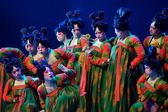 ?郑州歌舞剧院的演员在排练厅内（2月20日摄）。本文图片均为新华社 图